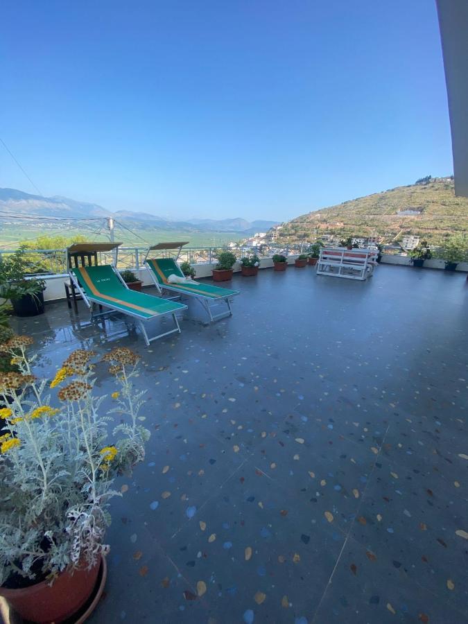 Vila Rafael Sarande Luaran gambar