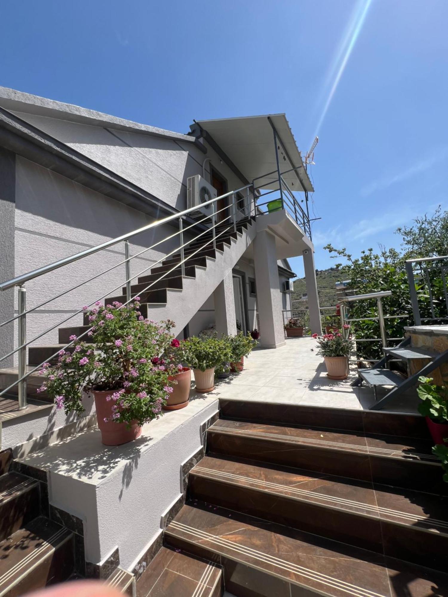 Vila Rafael Sarande Luaran gambar